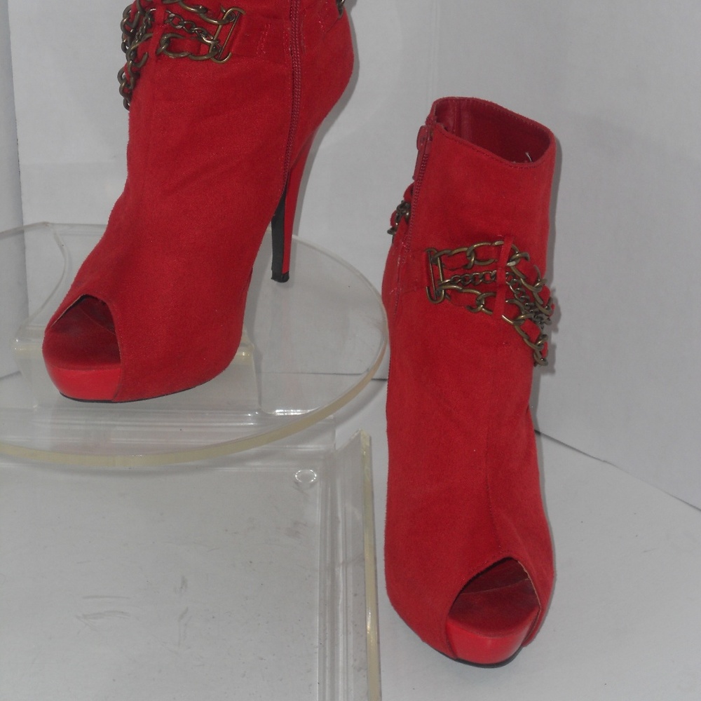 TRENDS RED FAUX SUEDE PEEP TOE ANKLE BOOTS